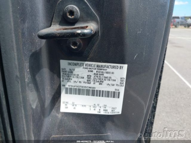 2012 Ford F-550 photo 4