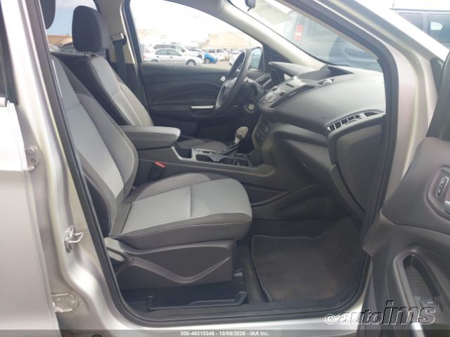 2017 Ford Escape photo 3