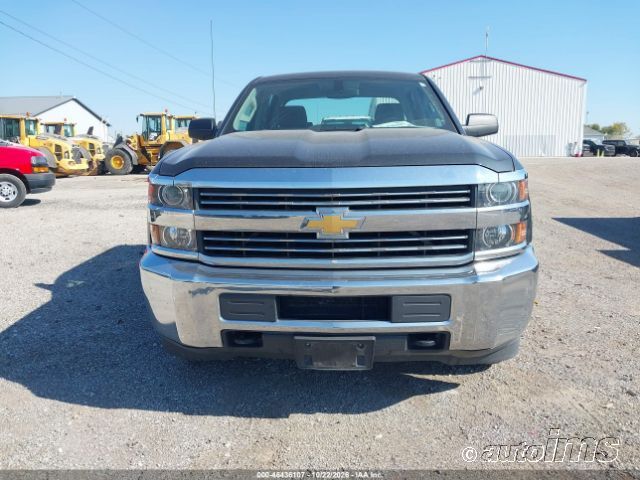 2018 Chevrolet Silverado photo 7