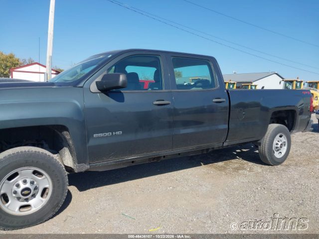 2018 Chevrolet Silverado photo 6