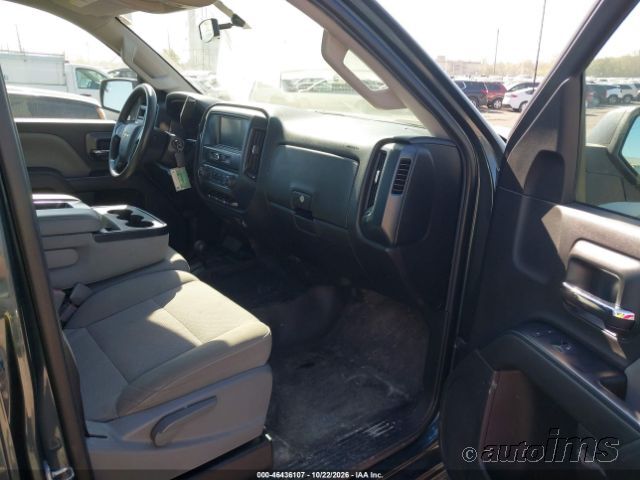 2018 Chevrolet Silverado photo 3