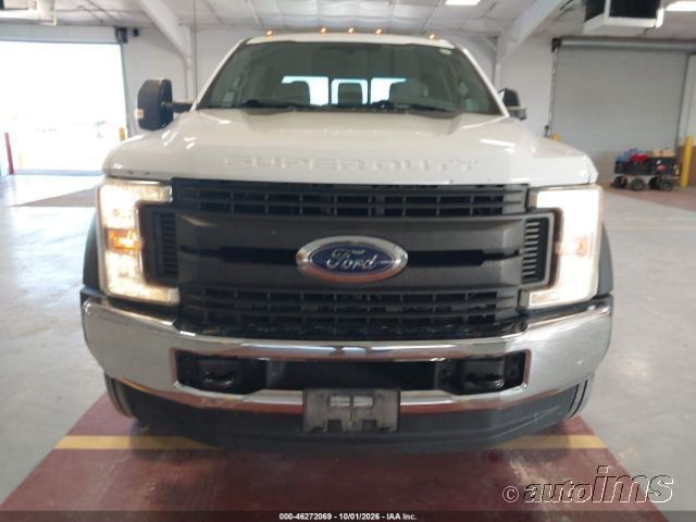 2017 Ford F-450 photo 2