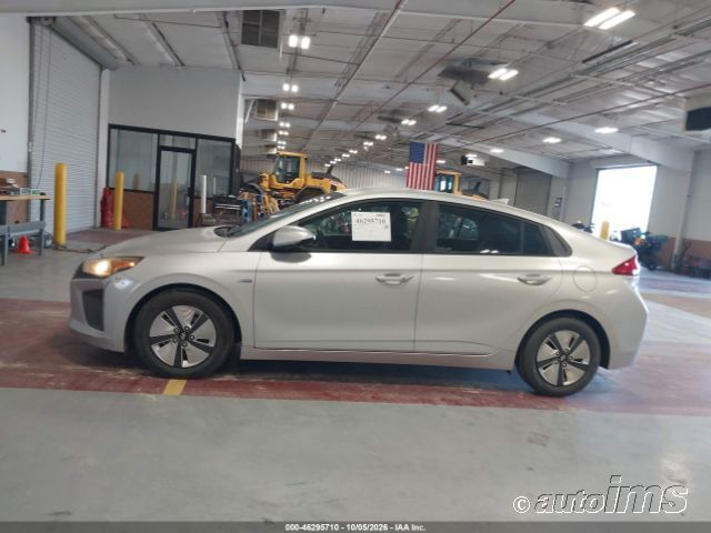 2018 Hyundai Ioniq photo 3