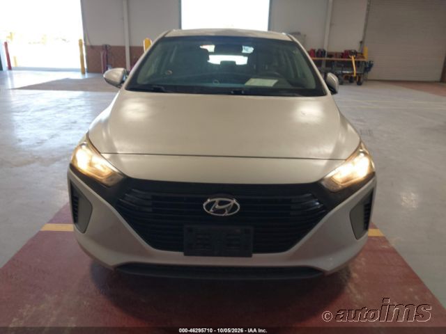 2018 Hyundai Ioniq photo 2