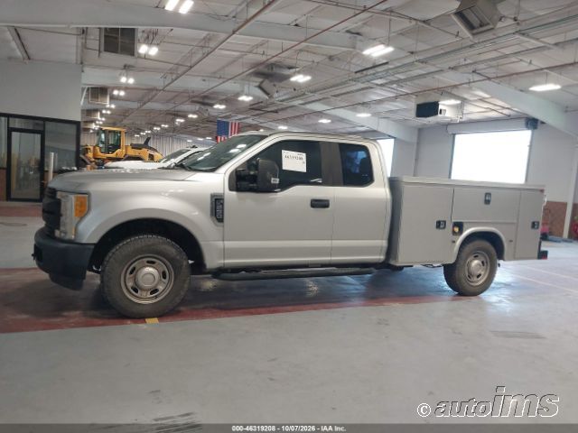 2017 Ford F-250 photo 3