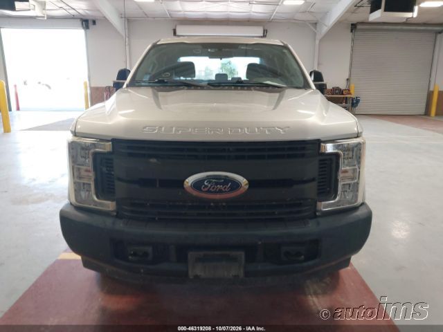 2017 Ford F-250 photo 2