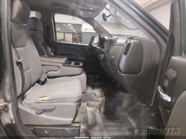 2018 Chevrolet Silverado photo 6