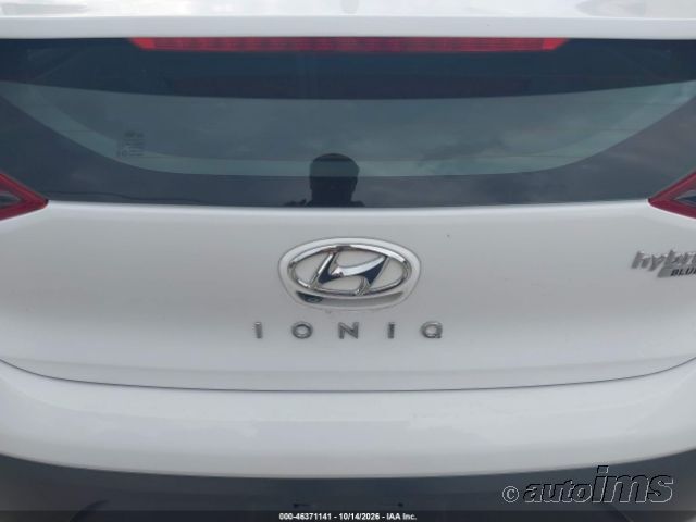 2021 Hyundai Ioniq photo 2