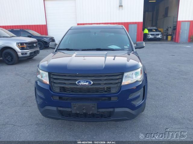 2017 Ford Explorer photo 3