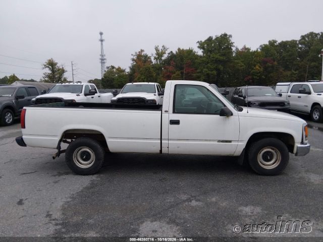 1998 Chevrolet Gmt-400 photo 3