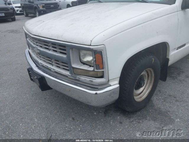 1998 Chevrolet Gmt-400 photo 2
