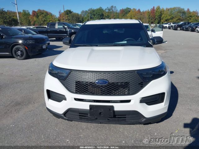 2020 Ford Explorer photo 3
