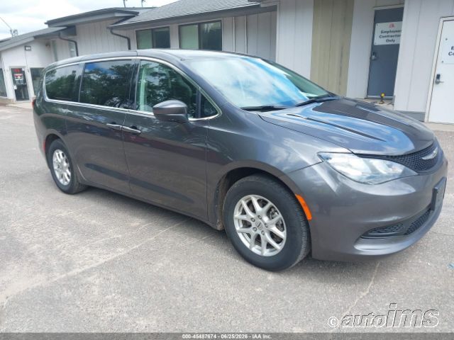 2022 Chrysler Voyager