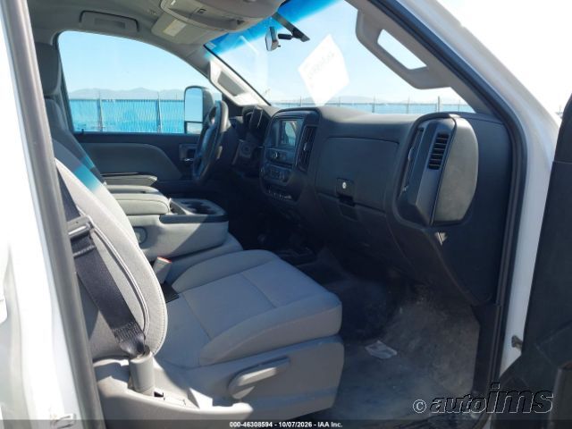 2019 Chevrolet Silverado Hd photo 3