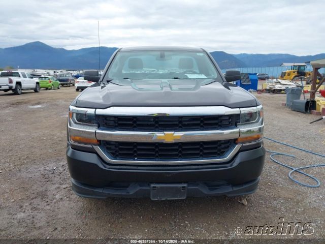 2016 Chevrolet Silverado photo 3