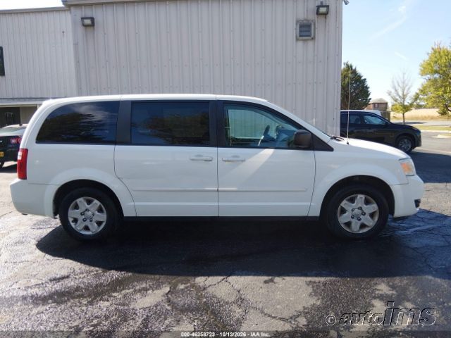 2010 Dodge Grand Caravan photo 3