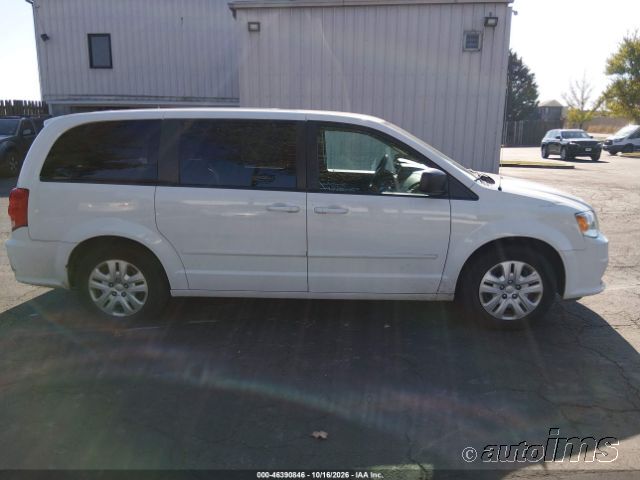 2017 Dodge Grand Caravan photo 3