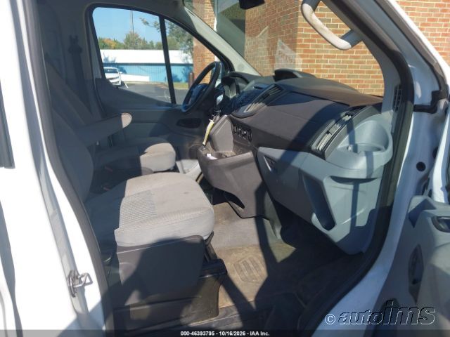 2018 Ford Transit photo 4