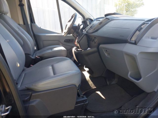 2018 Ford Transit photo 3