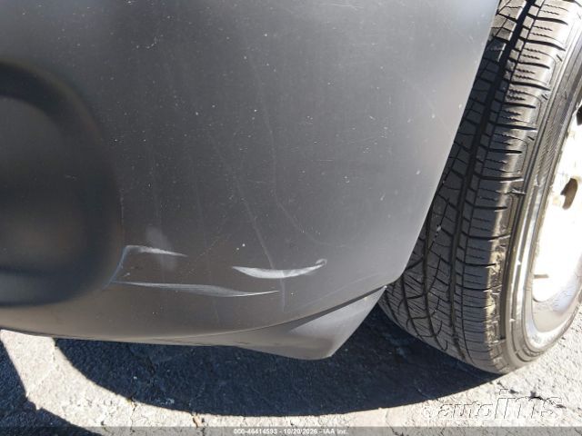 2018 Ram 1500 photo 2