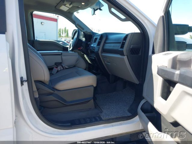 2017 Ford F-350 photo 3