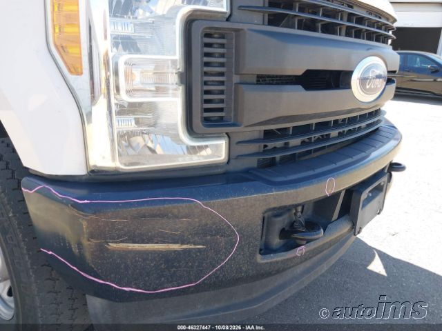 2017 Ford F-350 photo 2