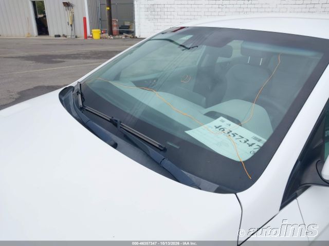 2020 Hyundai Ioniq photo 2