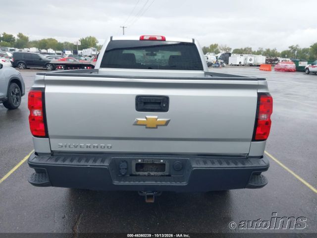 2018 Chevrolet Silverado photo 4