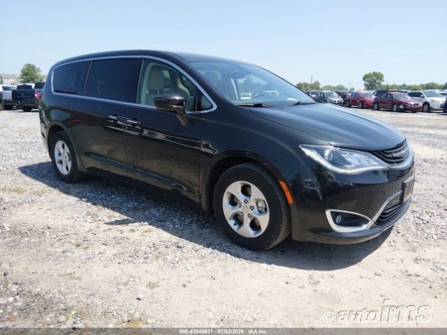 2017 Chrysler Pacifica-P