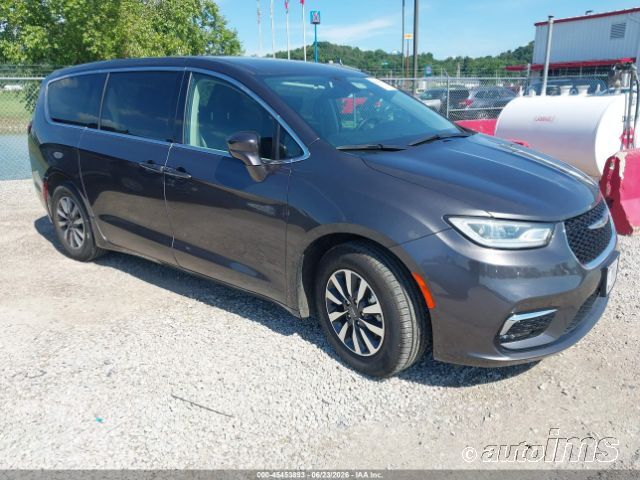 2022 Chrysler Pacifica-P