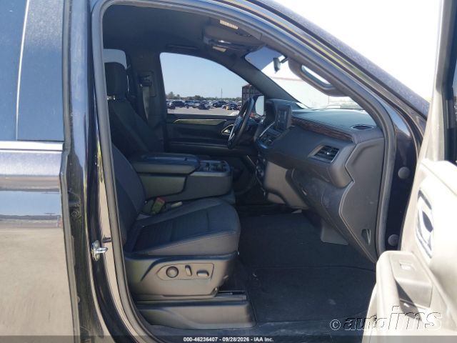 2022 Chevrolet Tahoe photo 3