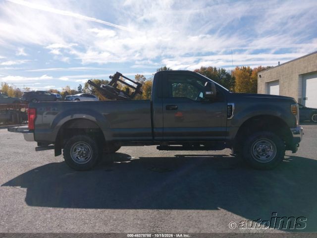 2019 Ford F-250 photo 3