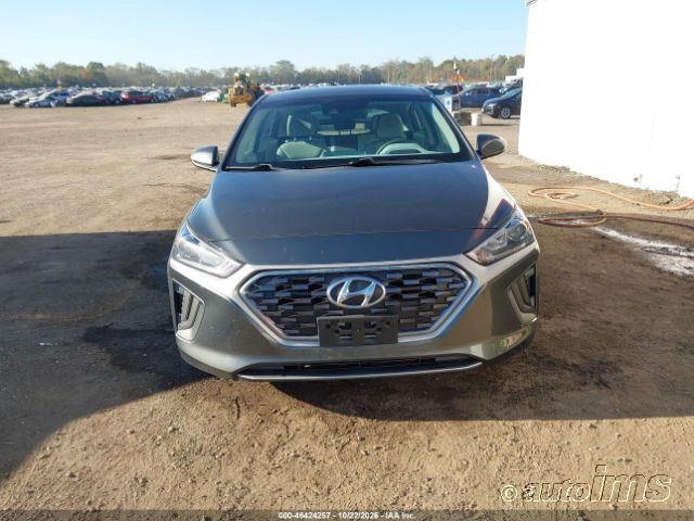 2020 Hyundai Ioniq photo 2