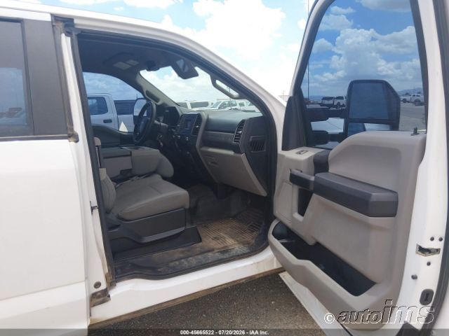 2017 Ford F-250 photo 3
