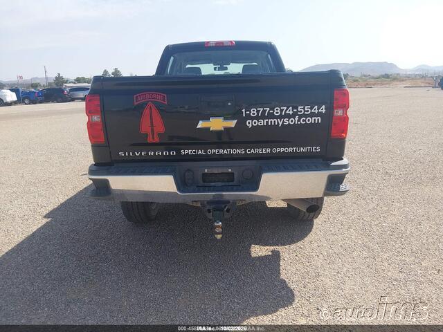 2017 Chevrolet Silverado photo 4