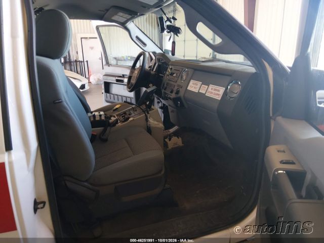 2016 Ford F450amb photo 3