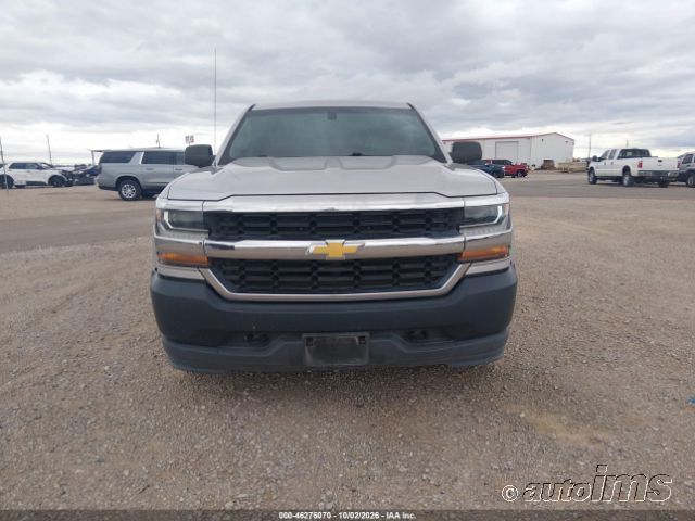 2017 Chevrolet Silverado photo 5