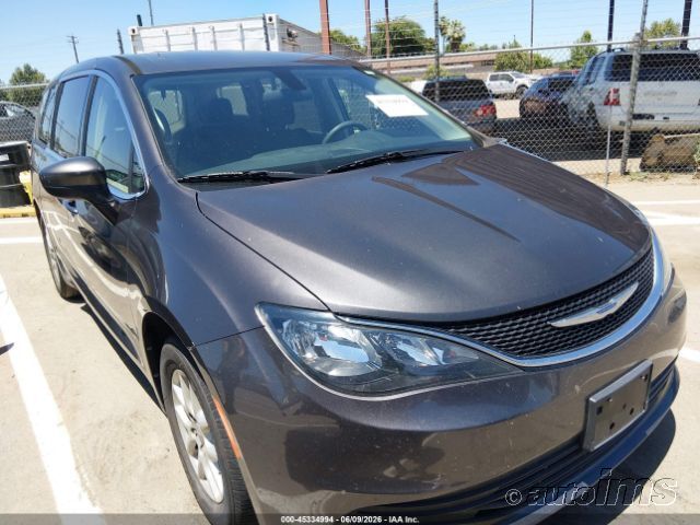2020 Chrysler Voyager