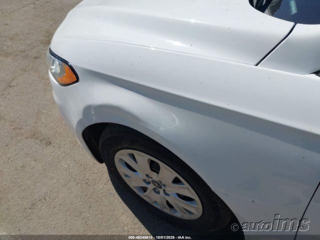 2020 Ford Fusion photo 2