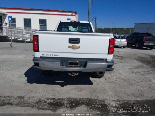 2017 Chevrolet Silverado photo 7