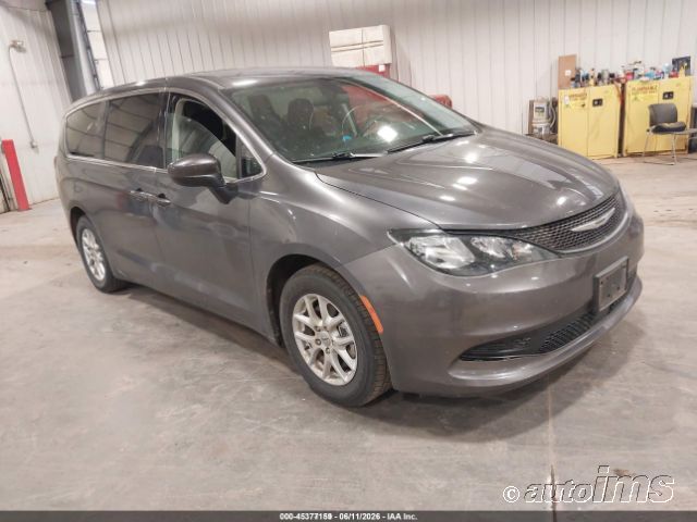 2022 Chrysler Voyager