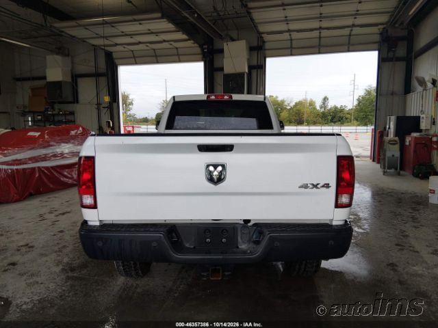 2017 Ram 3500 photo 3