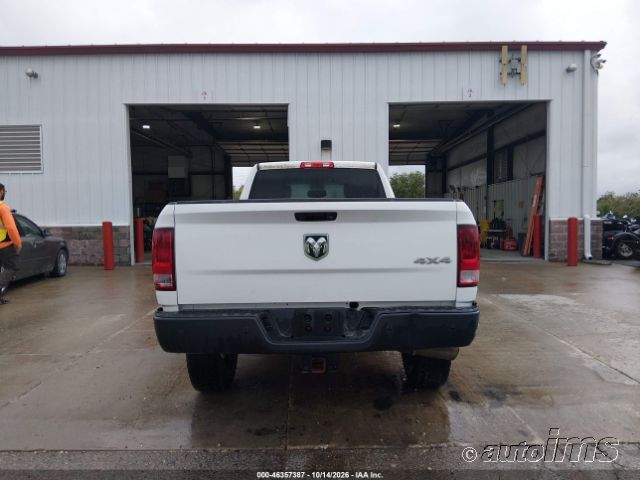 2017 Ram 3500 photo 3