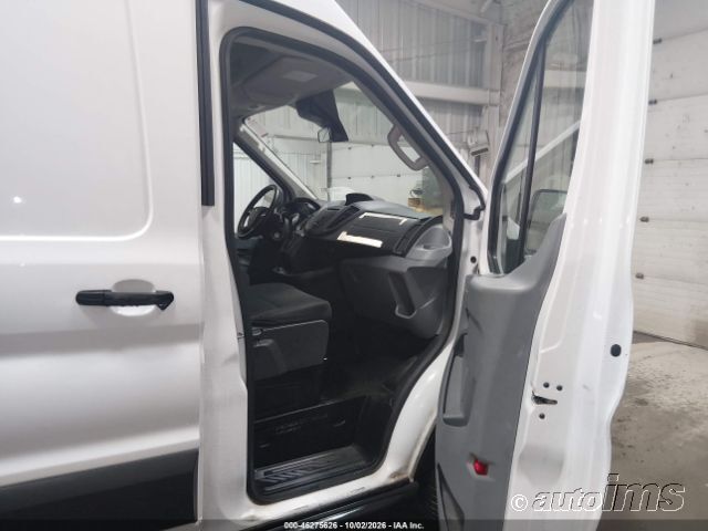 2018 Ford Transit photo 3