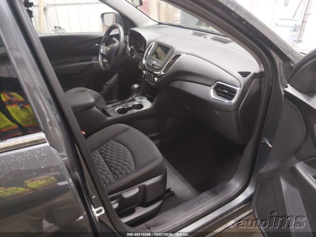 2019 Chevrolet Equinox photo 3