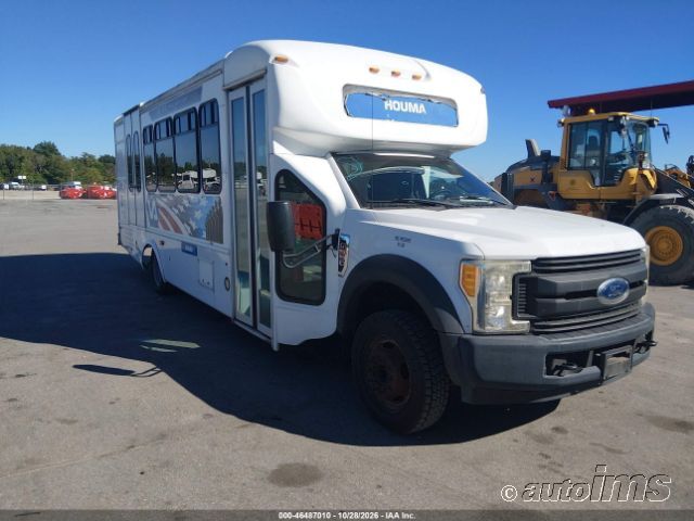 2017 Glaval Bus GLENTOURF5