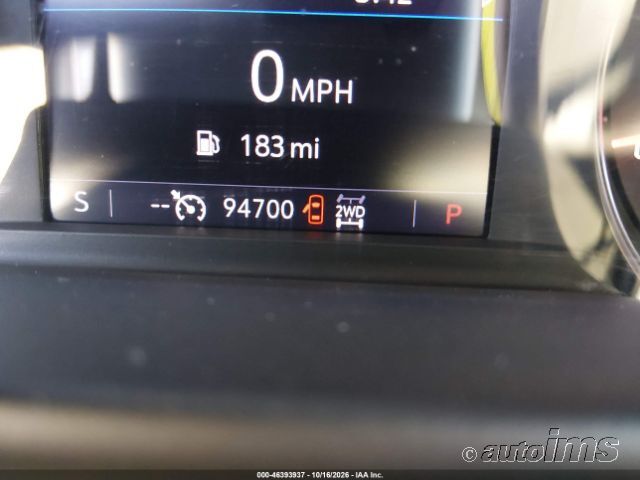 2021 Chevrolet Suburban photo 3