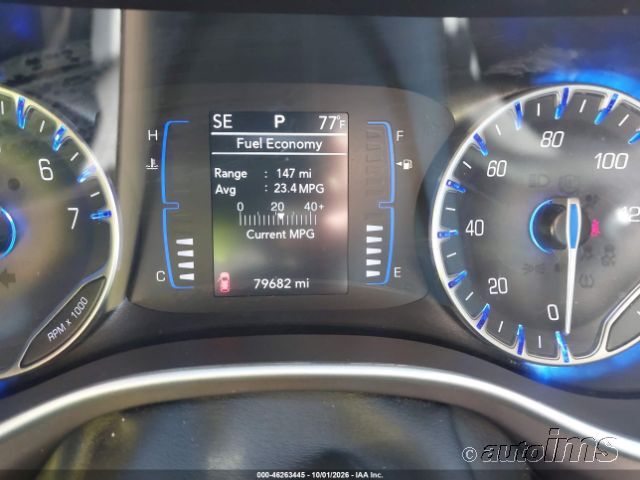 2021 Chrysler Voyager photo 6