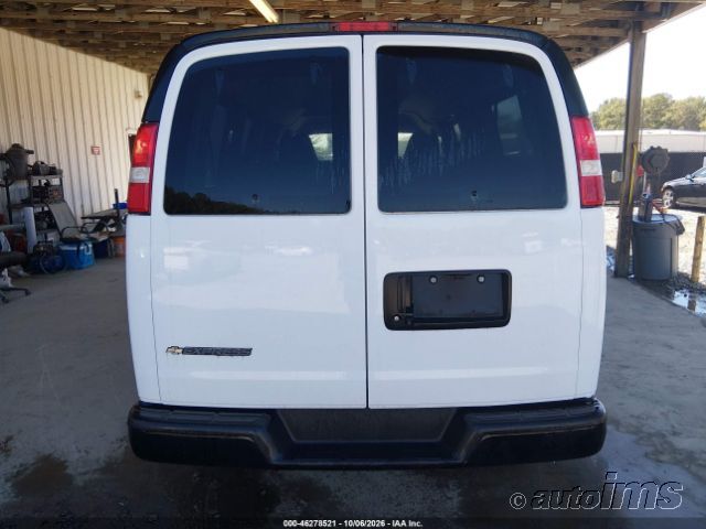 2023 Chevrolet Express photo 3