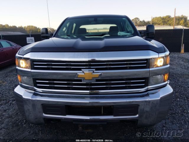2016 Chevrolet Silverado photo 3